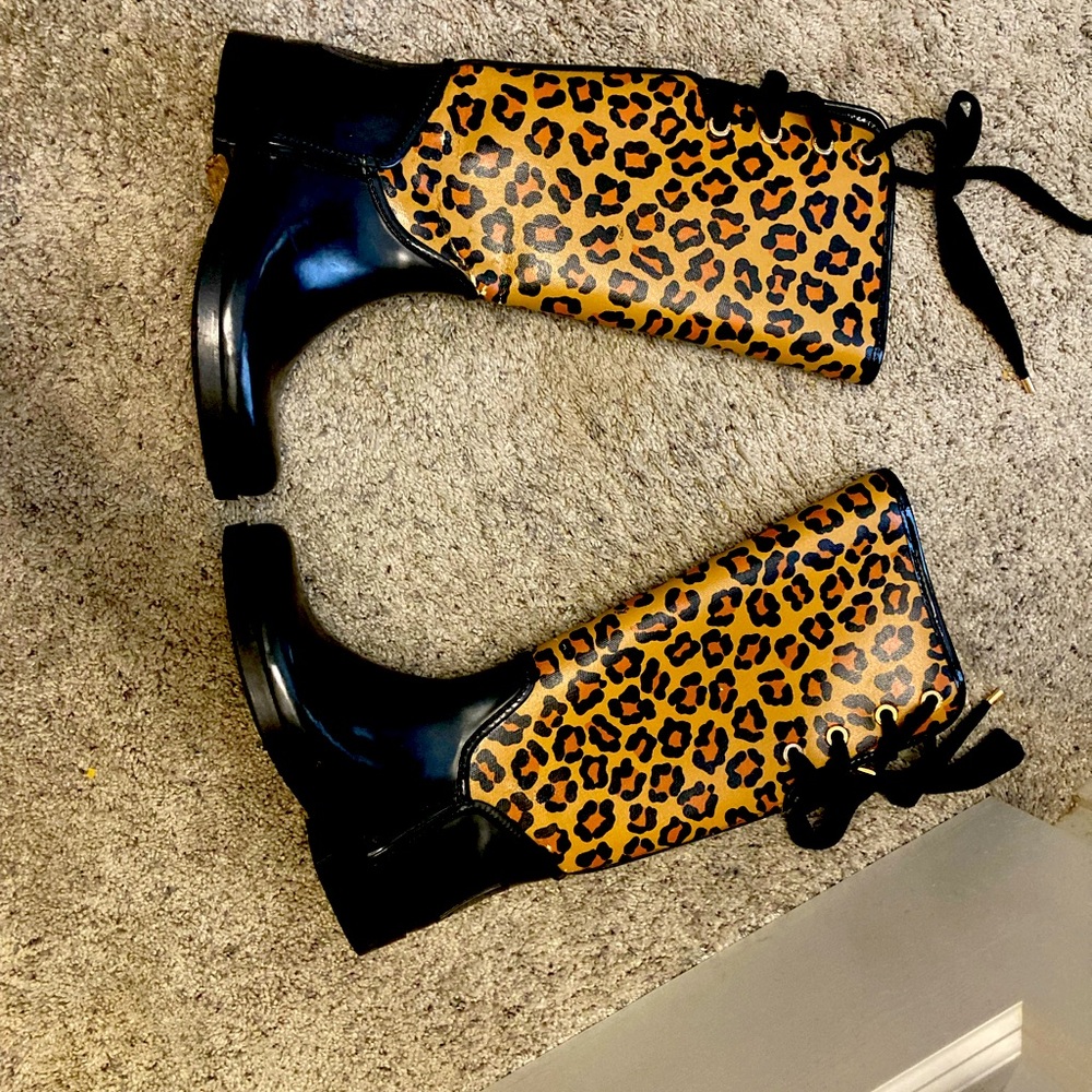 7.5 women’s coach rain boots